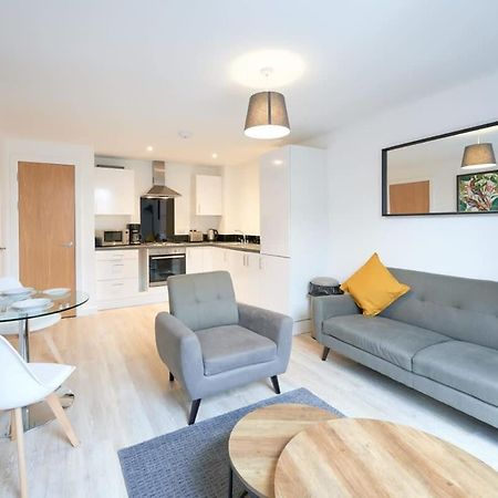 Fabulous 1 Bedroom Apartment In Central Preston Престон Екстер'єр фото