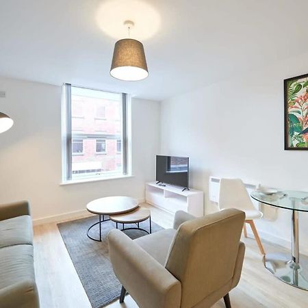 Fabulous 1 Bedroom Apartment In Central Preston Престон Екстер'єр фото
