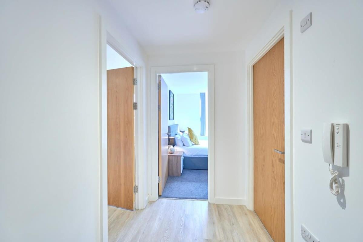 Fabulous 1 Bedroom Apartment In Central Preston Престон Екстер'єр фото